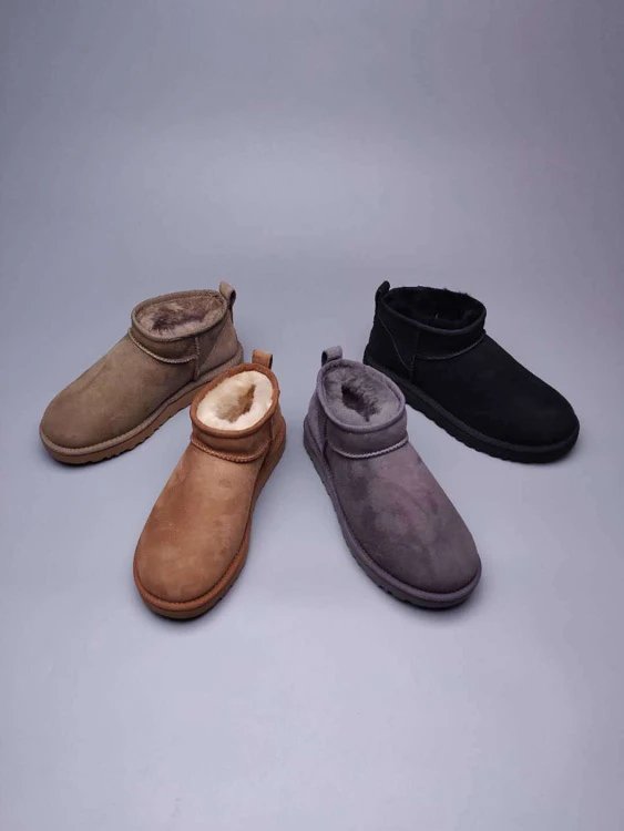 UGG Classic Mini Snow Boots