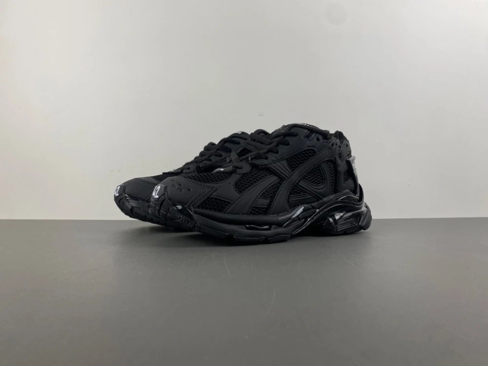 Balenciaga Sneakers Chunky Lace-Up — All black 1