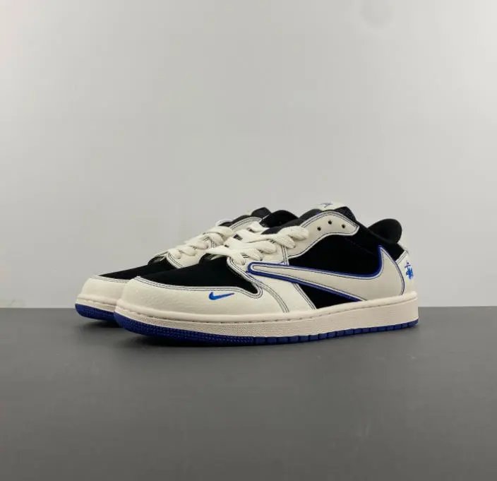 Nike Sneakers Low-Top Reverse-Swoosh — black and white blue line
