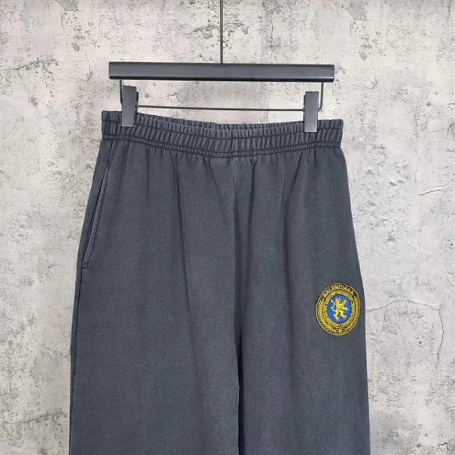 Umbro Trousers Wide-Leg Sweatpants product detail image 4