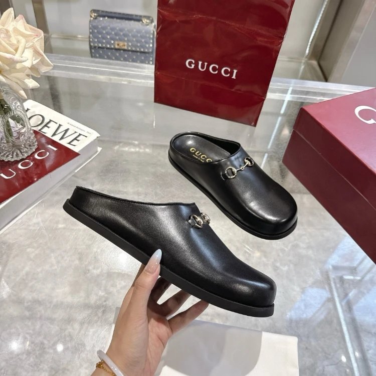 Gucci Slippers GG Monogram Horsebit Closed-Toe Mules — Figure 9