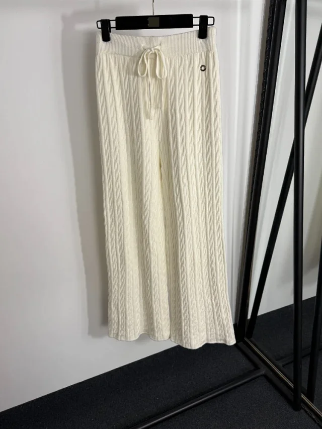 Unbranded Matching Sets 5401 Cable-Knit Sweater and Wide-Leg Trousers Set product detail image 3