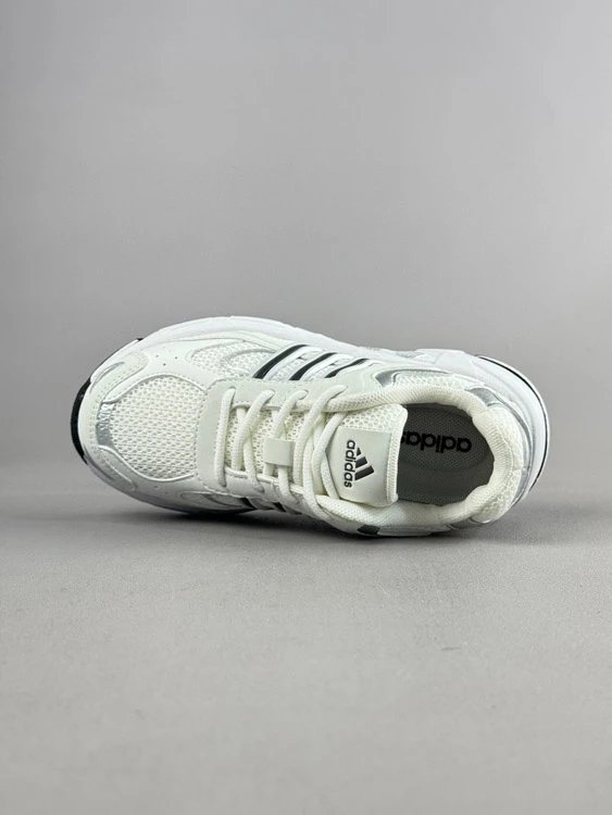 Adidas Sneakers 4155, low-top chunky three-stripe image 8