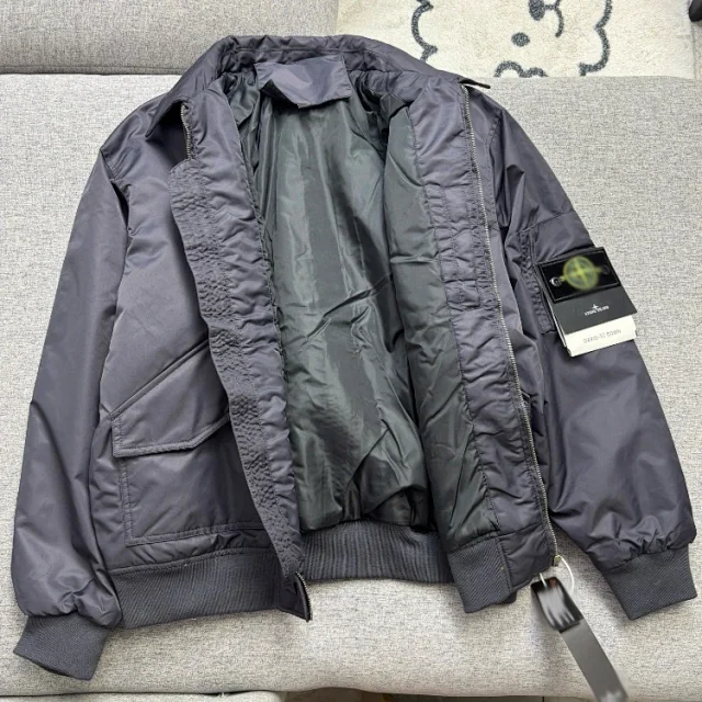 Unbranded Jackets 5190 collared bomber jacket with flap pockets product detail image 3