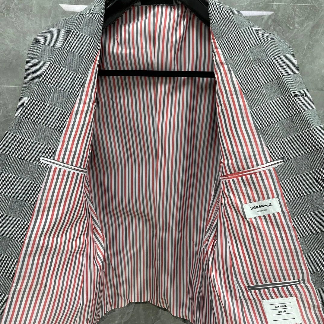 Thom Browne Suits Grey checked two-button suit with striped lining image 5