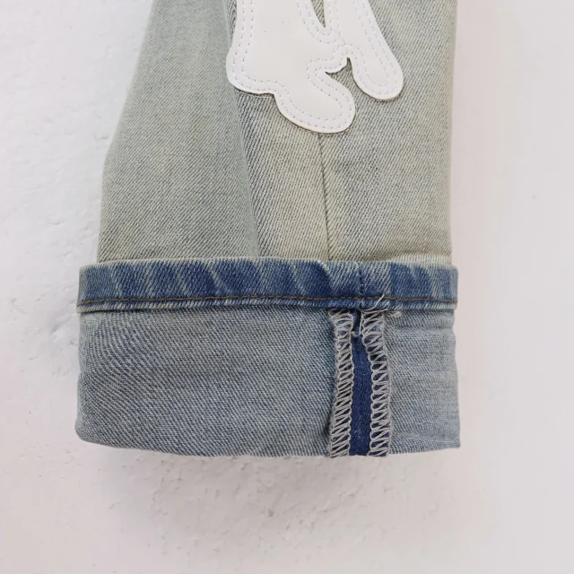 AMIRI Jeans Bone Patch Embroidered product detail image 6