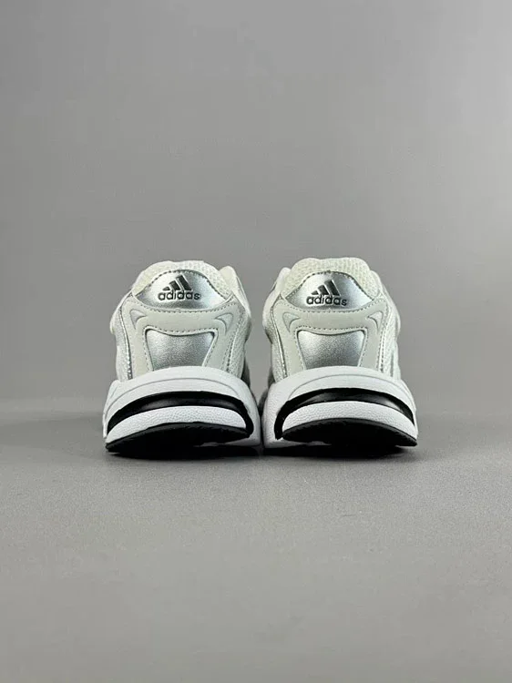 Adidas Sneakers 4155, low-top chunky three-stripe product detail image 9
