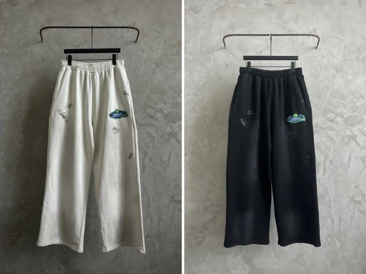 Balenciaga Skater Graffiti Baggy Sweatpants