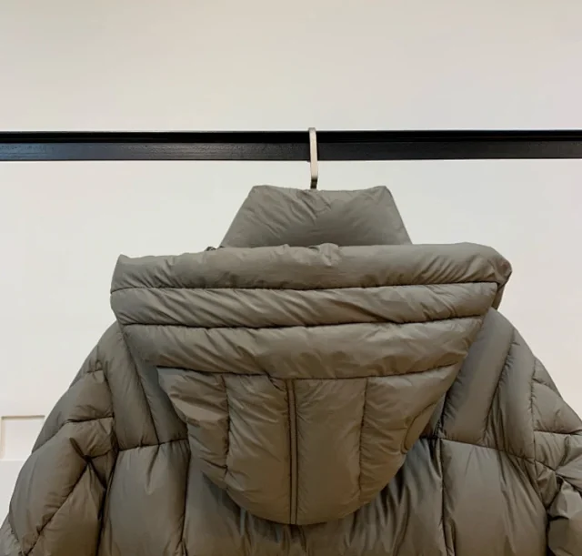 Unbranded Down Jackets Mid-Length Hooded Puffer with Chevron Quilting and Zip Pockets product detail image 4