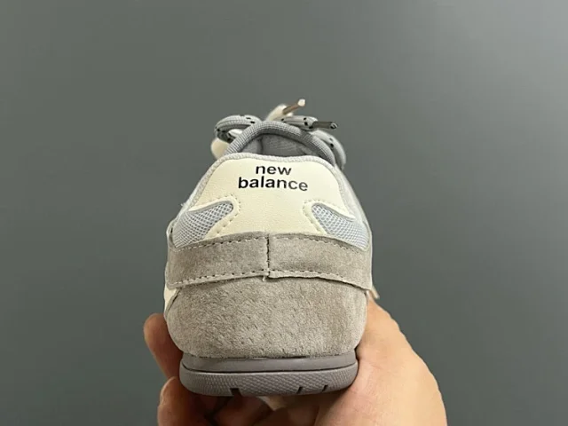 New Balance Sneakers Suede and Mesh Lace-Up product detail image 12