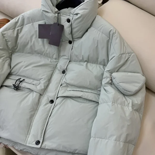Unbranded Down Jackets AH609 Short Puffer Jacket with Stand Collar and Sleeve Pocket product detail image 5