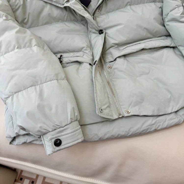 Unbranded Down Jackets AH609 Short Puffer Jacket with Stand Collar and Sleeve Pocket image 7
