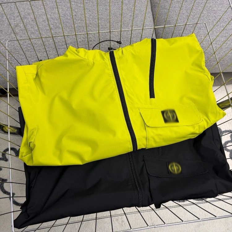 Unbranded Jackets Hooded zip utility jacket with chest flap pocket image 4