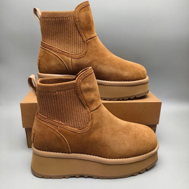UGG Classic Mini Che