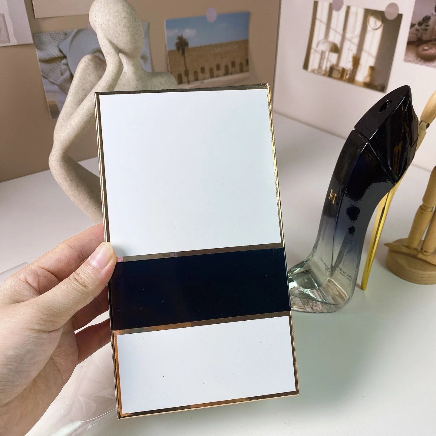 Carolina Herrera Good Girl Eau de Parfum Légère Natural Spray - 8