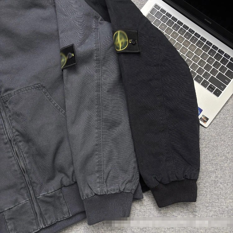 Unbranded Jackets Hooded zip-front padded jacket with kangaroo pockets image 4