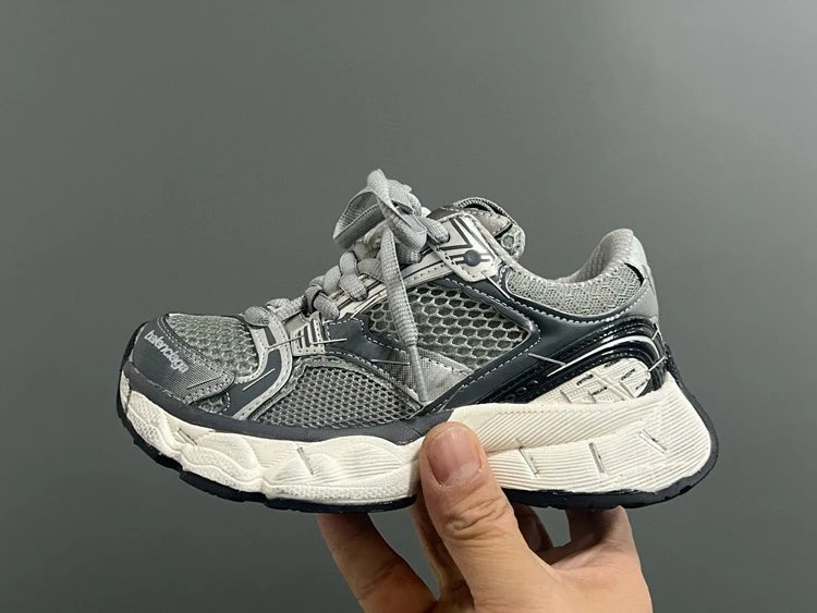 Balenciaga Sneakers Mesh Lace-Up Chunky — gray