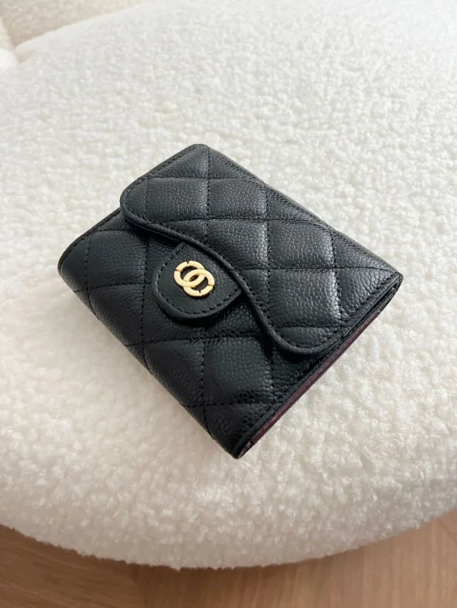 Unbranded Wallets & Card Holders Compact quilted flap coin wallet with zip pocket product detail image 4