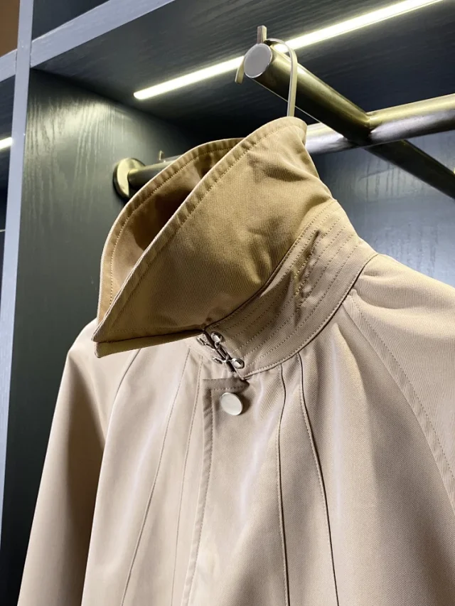 Unbranded Jackets Pointed-Collar Paneled Jacket with Elastic Hem product detail image 4