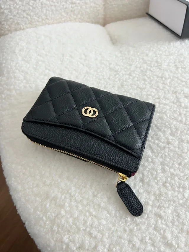 Chanel Wallets & Card Holders Quilted Zip Coin Purse with Slots product detail image 6