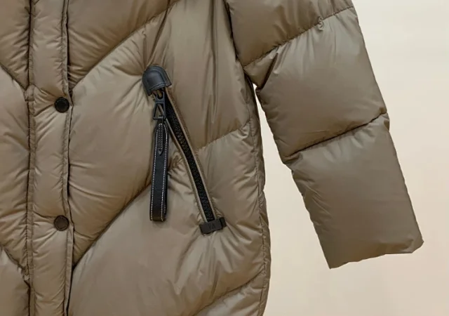 Unbranded Down Jackets Mid-Length Hooded Puffer with Chevron Quilting and Zip Pockets product detail image 5