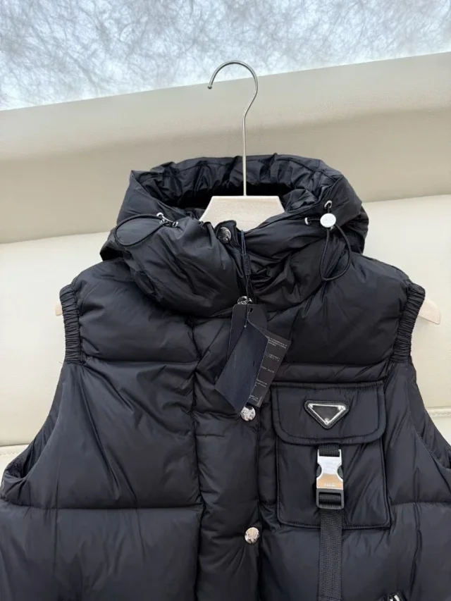 Unbranded Vests Hooded quilted puffer vest with flap chest pocket and buckle strap product detail image 5