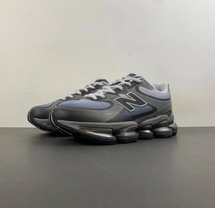 New Balance Sneakers Low-Top Lace-Up — ash color