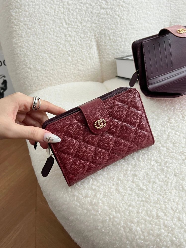 Wine red