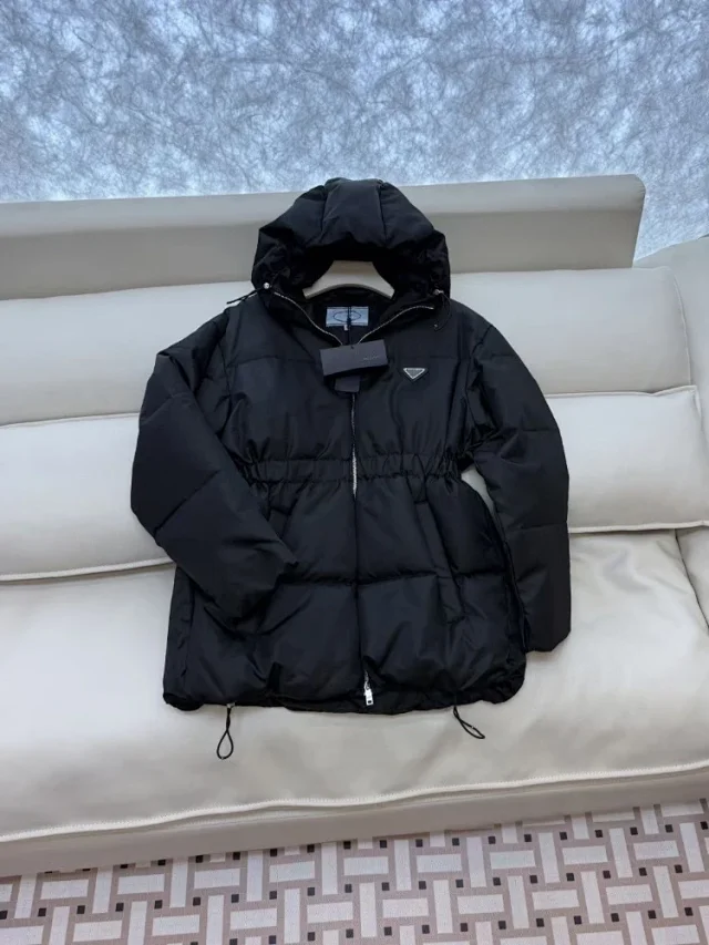 Prada Down Jackets Hooded quilted puffer jacket with elastic waist and drawstring hem product detail image 2