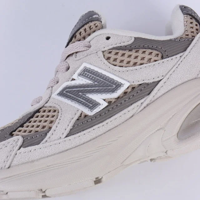 New Balance Sneakers NB2010 Kids' Low-Top product detail image 6