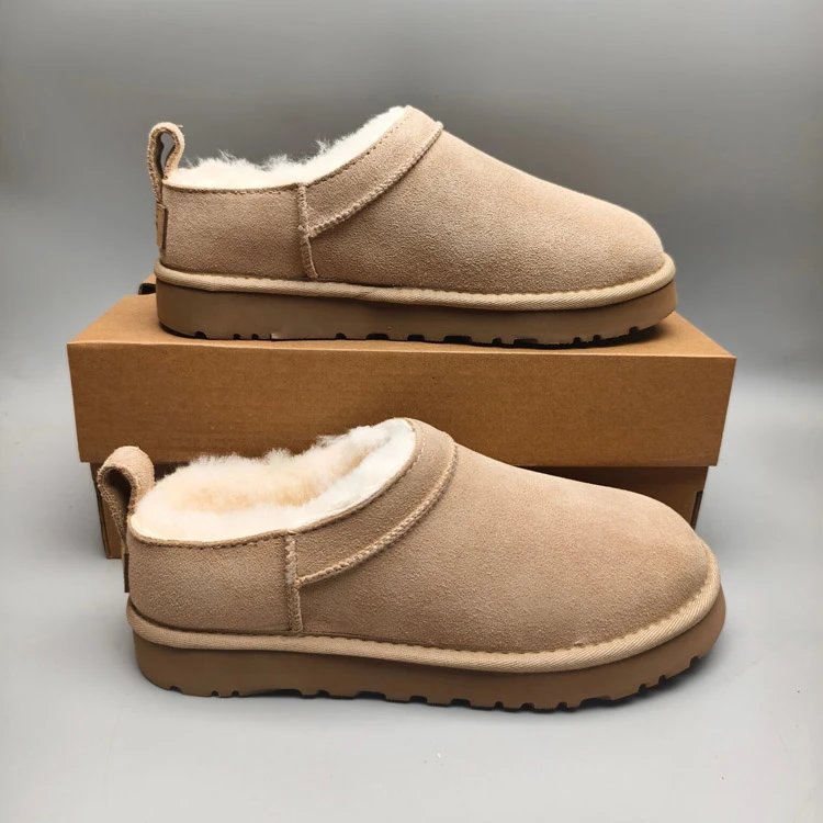 UGG Classic Sand Sli