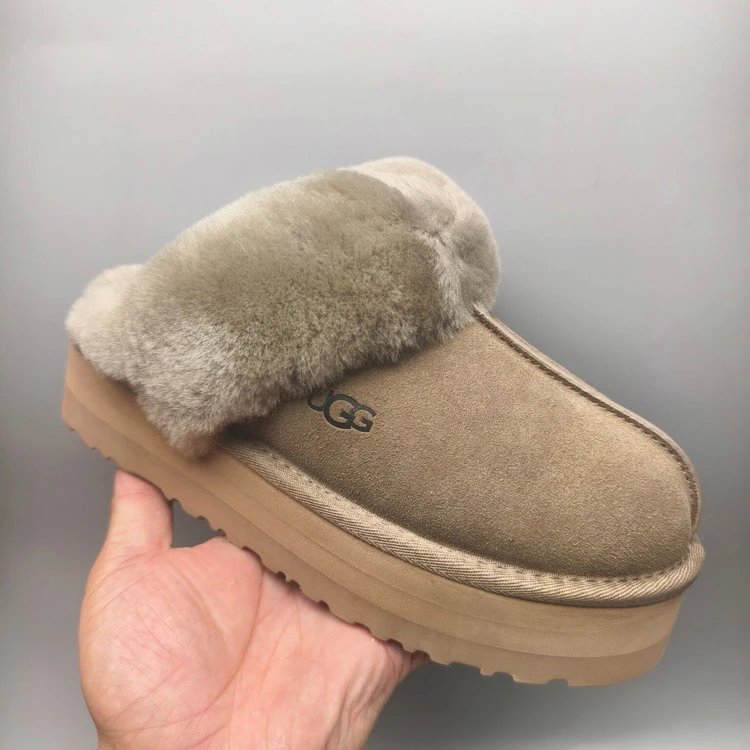 UGG Cozy Taupe Slipp