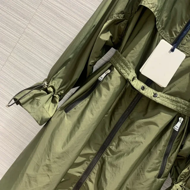 Unbranded Coats Hooded long zip-up coat with drawstring waist and cuffs product detail image 5