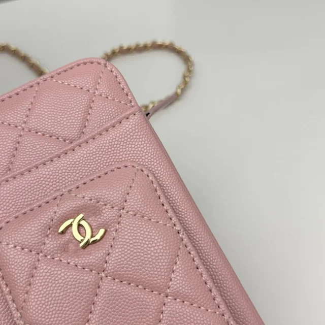 Chanel Crossbody Bags Quilted Phone Wallet with Chain Strap product detail image 4