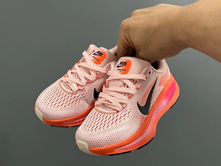 Nike Sneakers Vomero 18 image 4