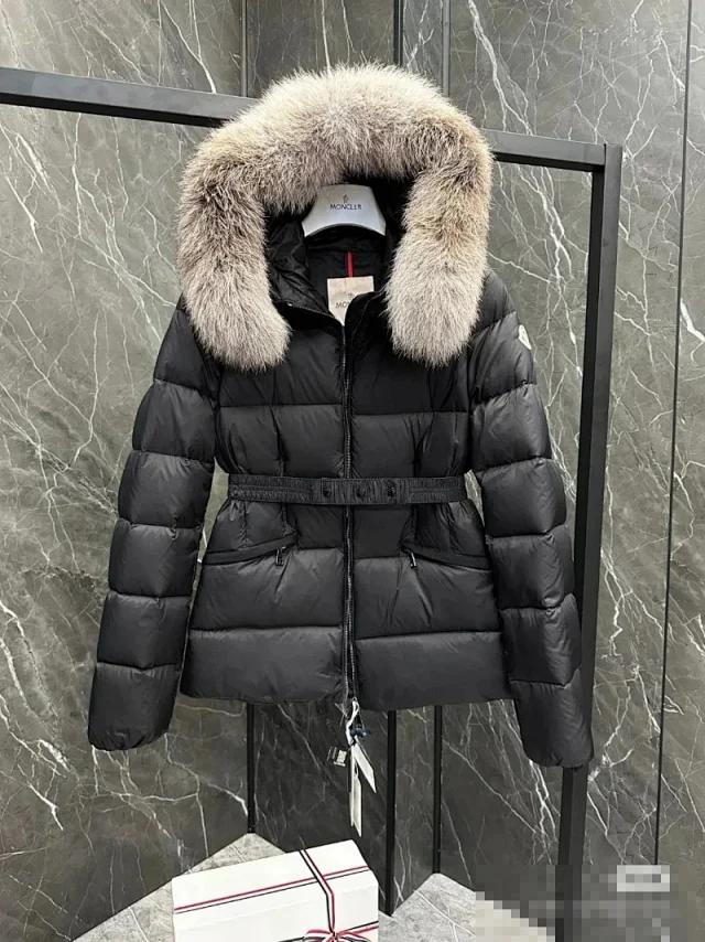 Moncler Down Jackets Fur-Trim Hooded Belted Puffer Jacket product detail image 3