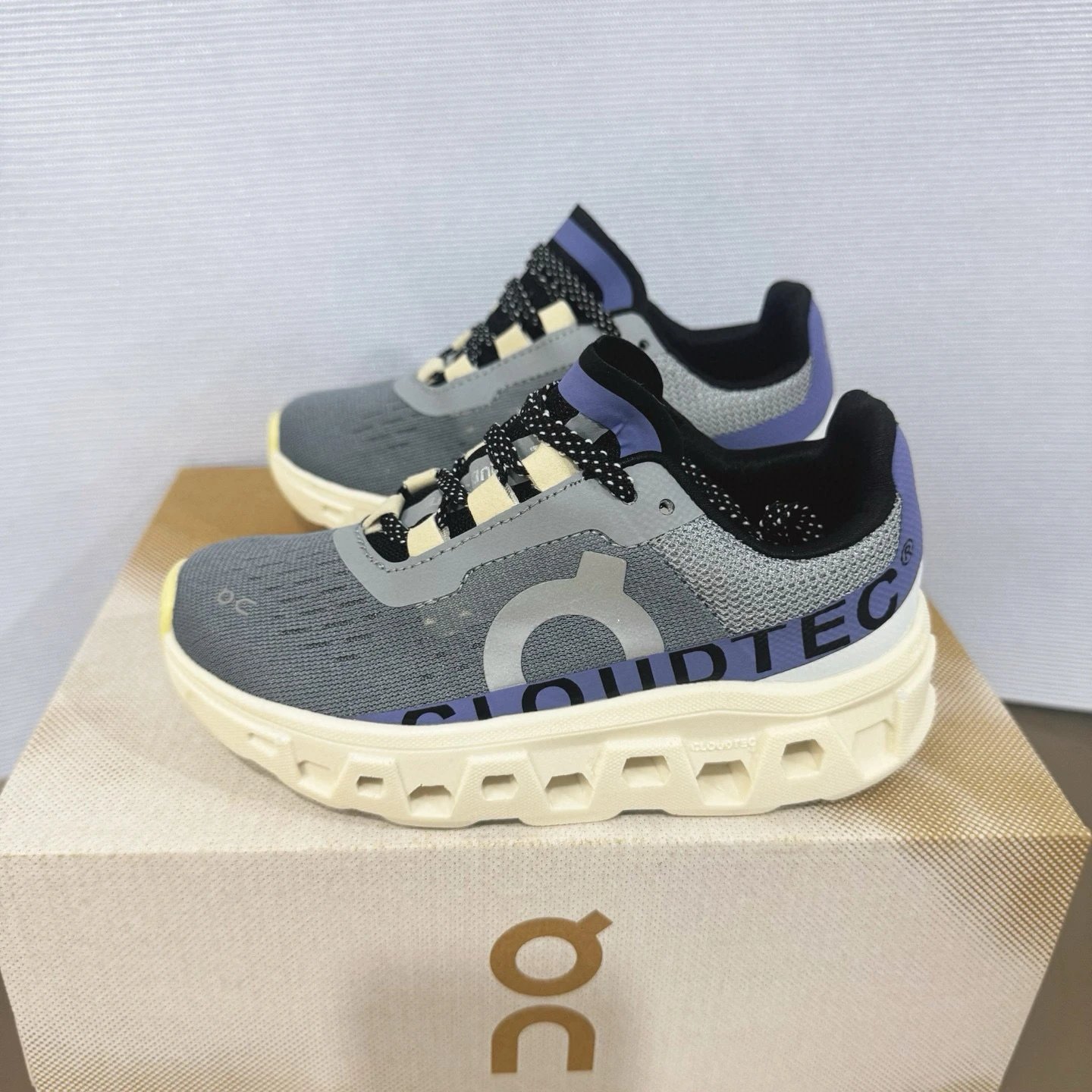 On Sneakers Cloudmonster image 11