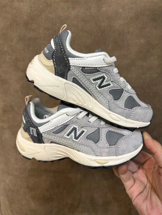 New Balance Sneakers 878 image 8