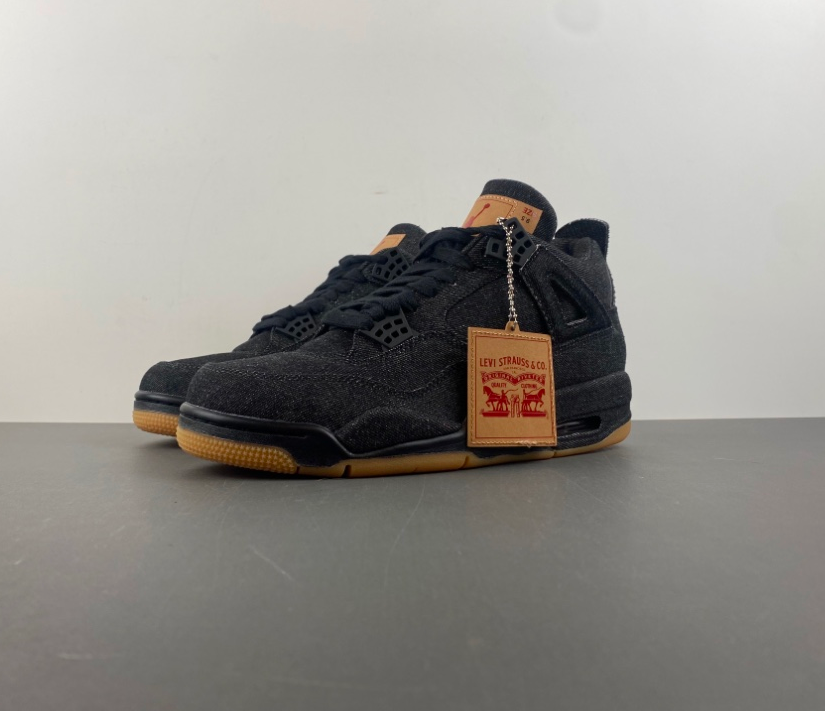 Levi's x Jordan 4 Bl