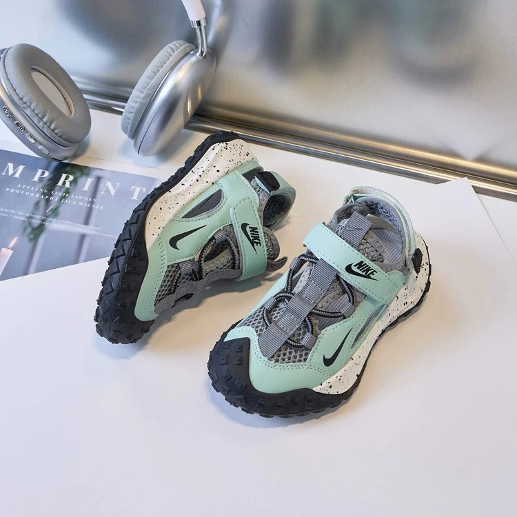 NK Children's tire bottom velcro sandals 4