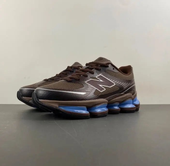 New Balance Sneakers Low-Top Lace-Up — coffee jade color