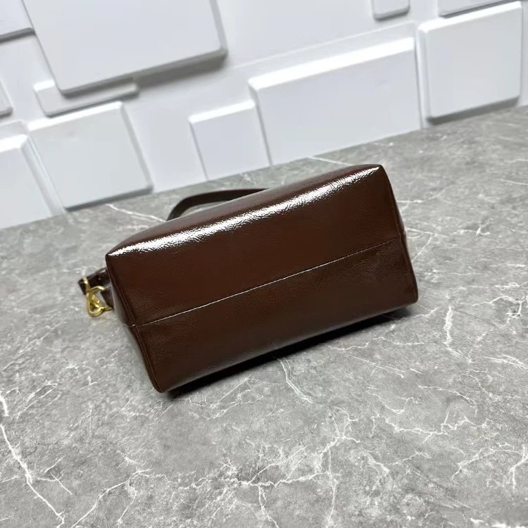 Design Mini Shoulder Bag Brown Patent Leather Underarm Bag - 3