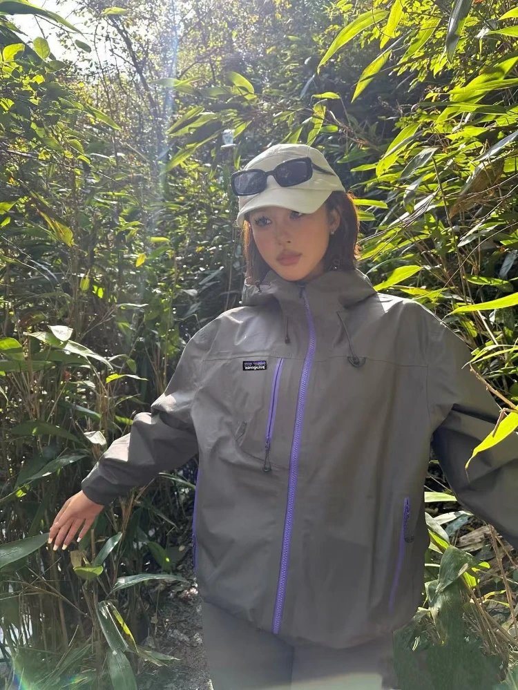 Patagonia Jackets Hooded contrast-zip shell jacket image 4