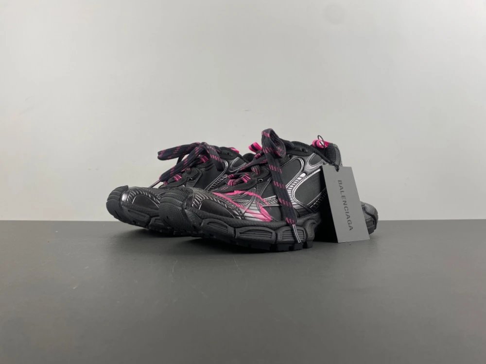 Balenciaga Sneakers Chunky Lace-Up — Spades red