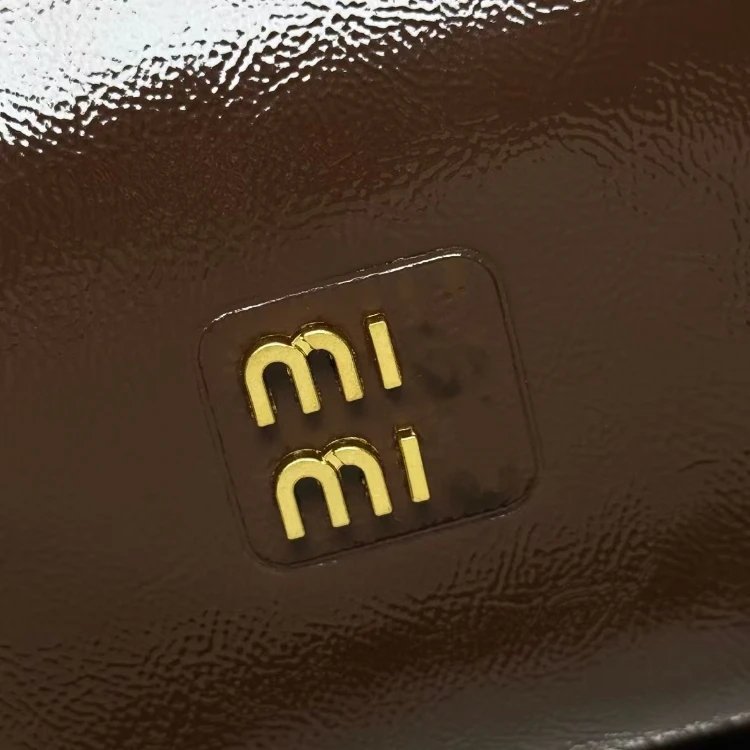 Design Mini Shoulder Bag Brown Patent Leather Underarm Bag - 4