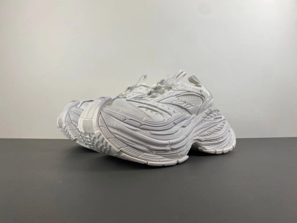 Balenciaga Sneakers Chunky Lace-Up — All white