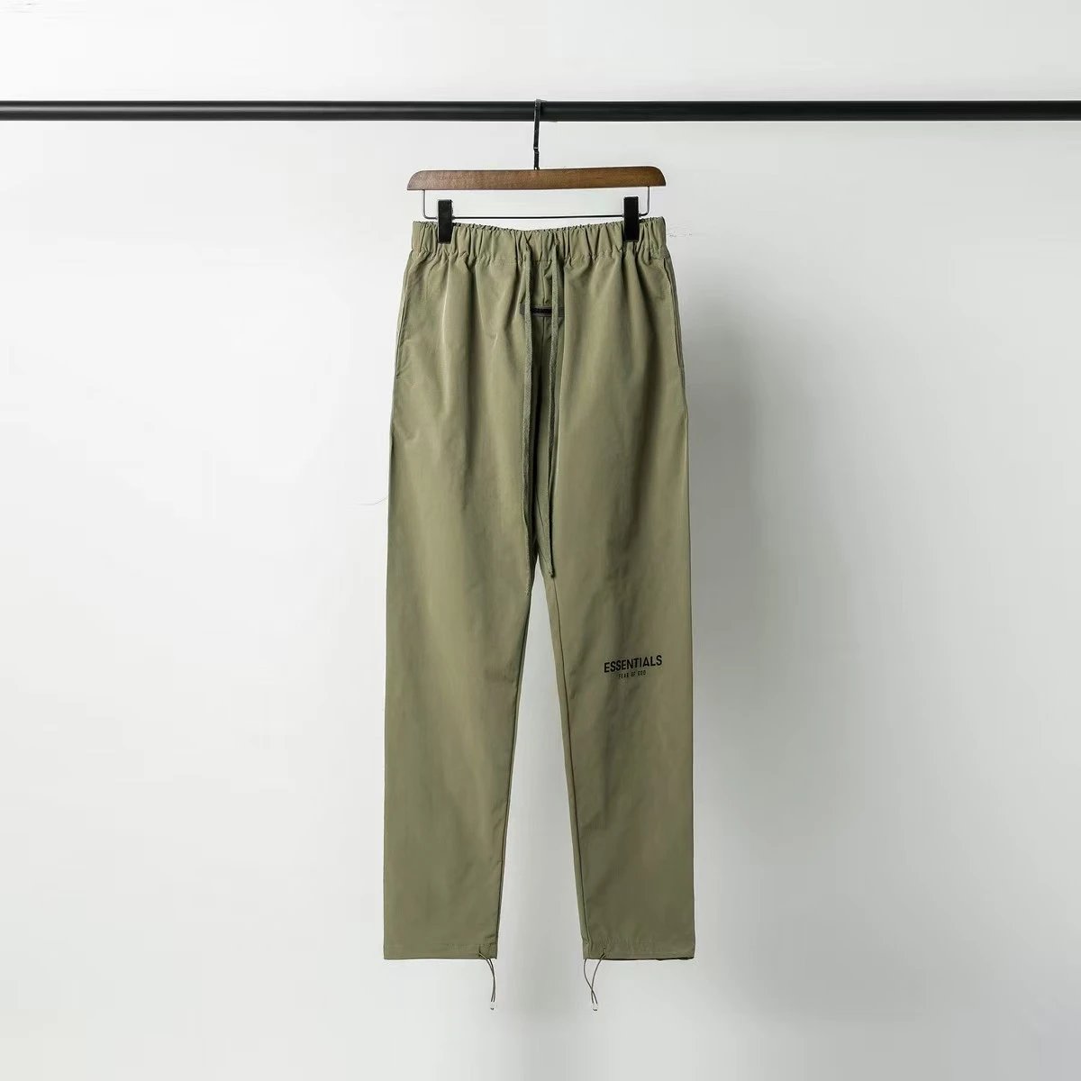 Fear of God Jackets ESSENTIALS 1977 Logo Coach Jacket — army green