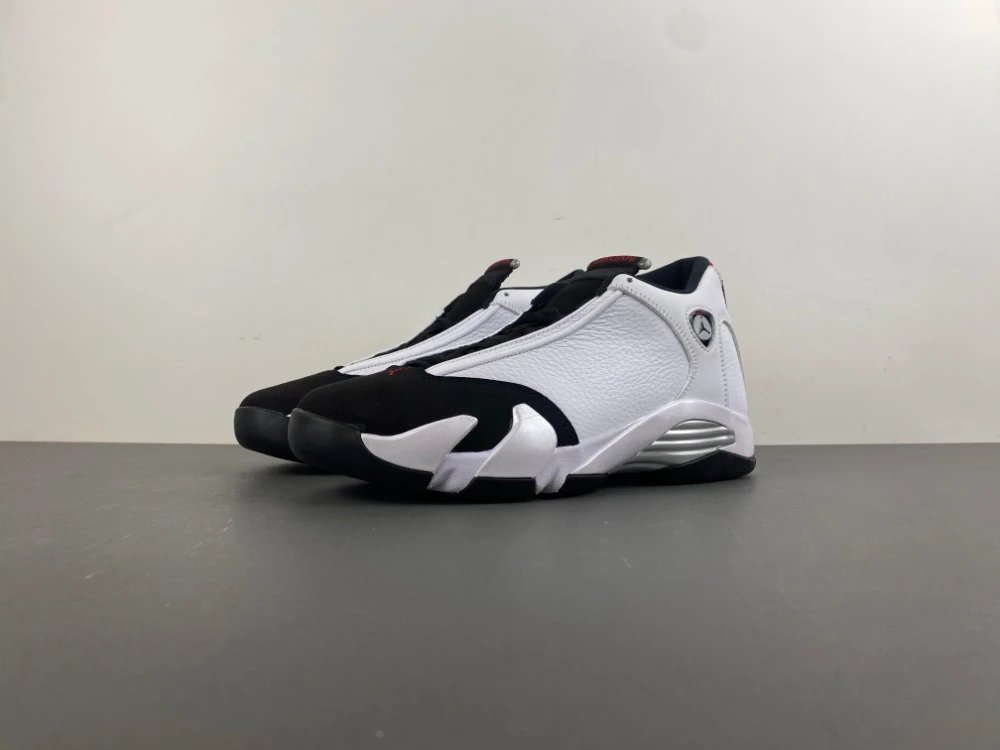 Black toe