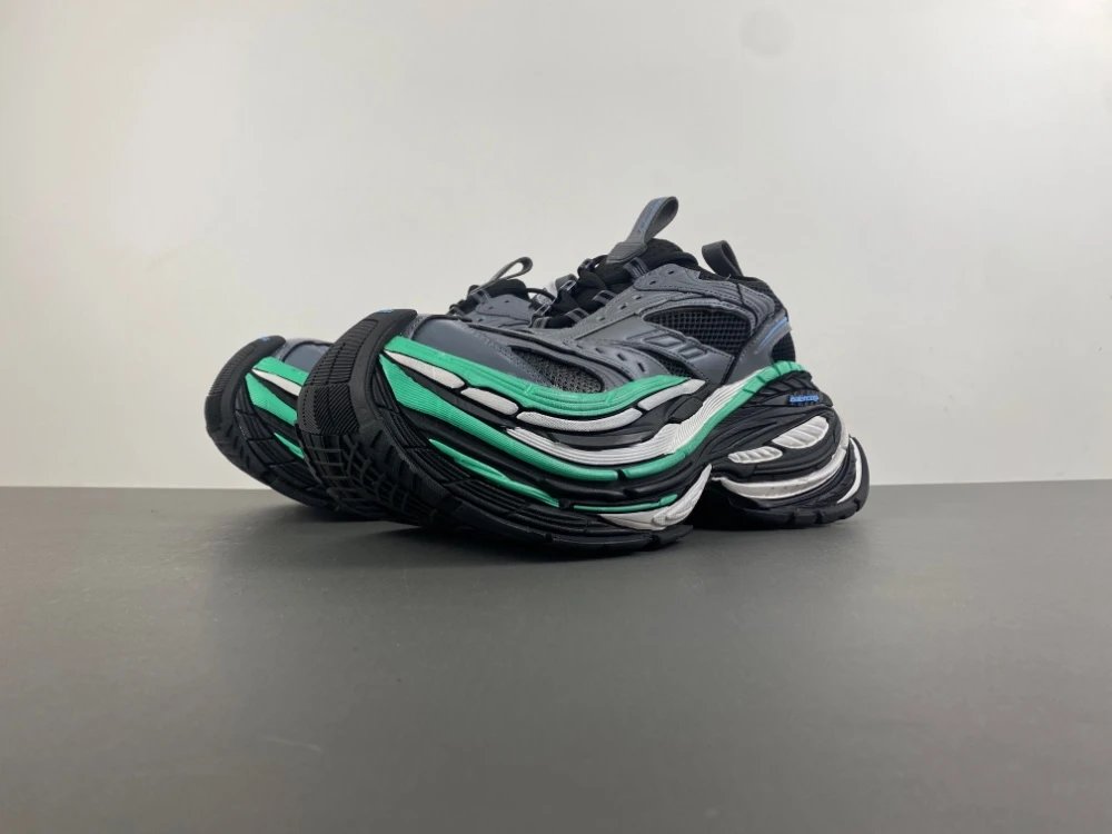 Balenciaga Sneakers Chunky Lace-Up — Carbon gray, black, and green
