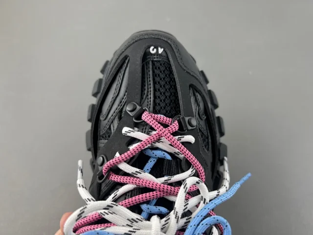 Balenciaga Sneakers Chunky Lace-Up product detail image 5